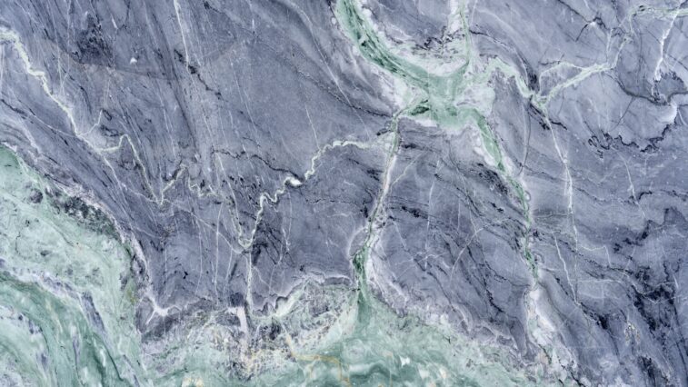 Cloudy Green Marble 13401